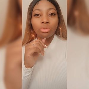 Meet your Posher, Crystal